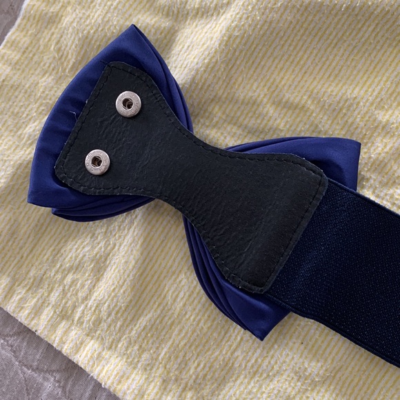 Retro navy blue elastic belt with bow - Picture 5 of 7